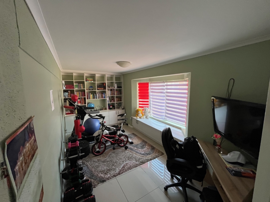 3 Bedroom Property for Sale in Summerstrand Eastern Cape